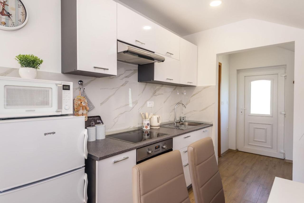 Appartamento Bonaca Rogotin Esterno foto