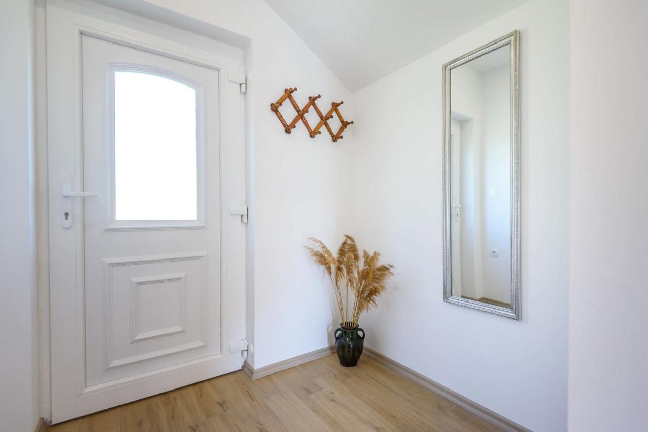 Appartamento Bonaca Rogotin Esterno foto